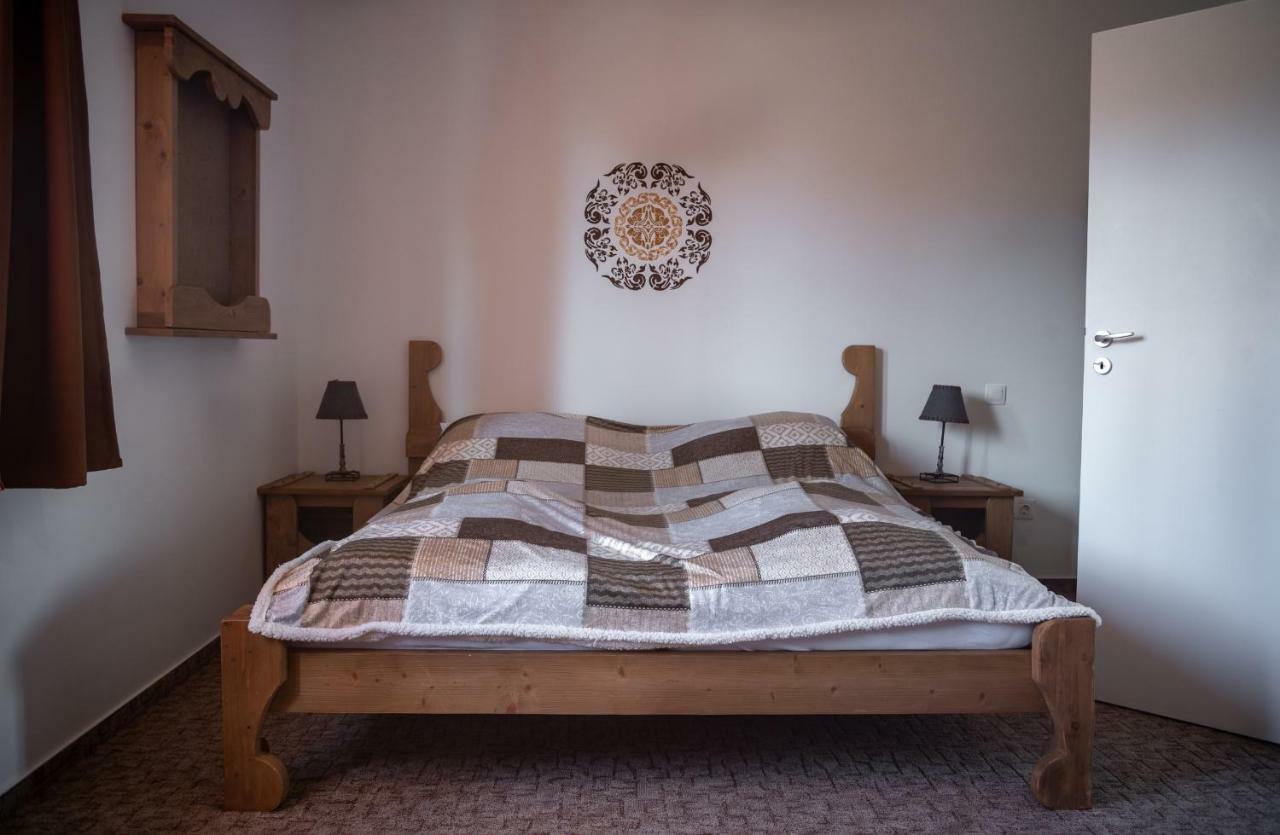 Bed and Breakfast Szabolcs Vezer Panzio Zewnętrze zdjęcie